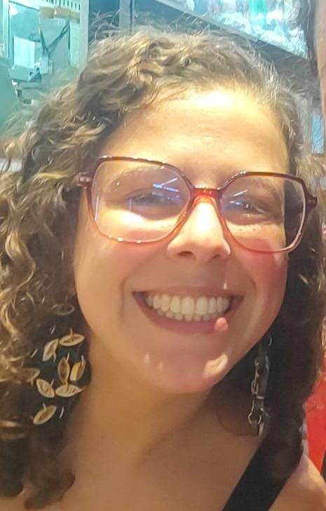 Dra. Laís Castro